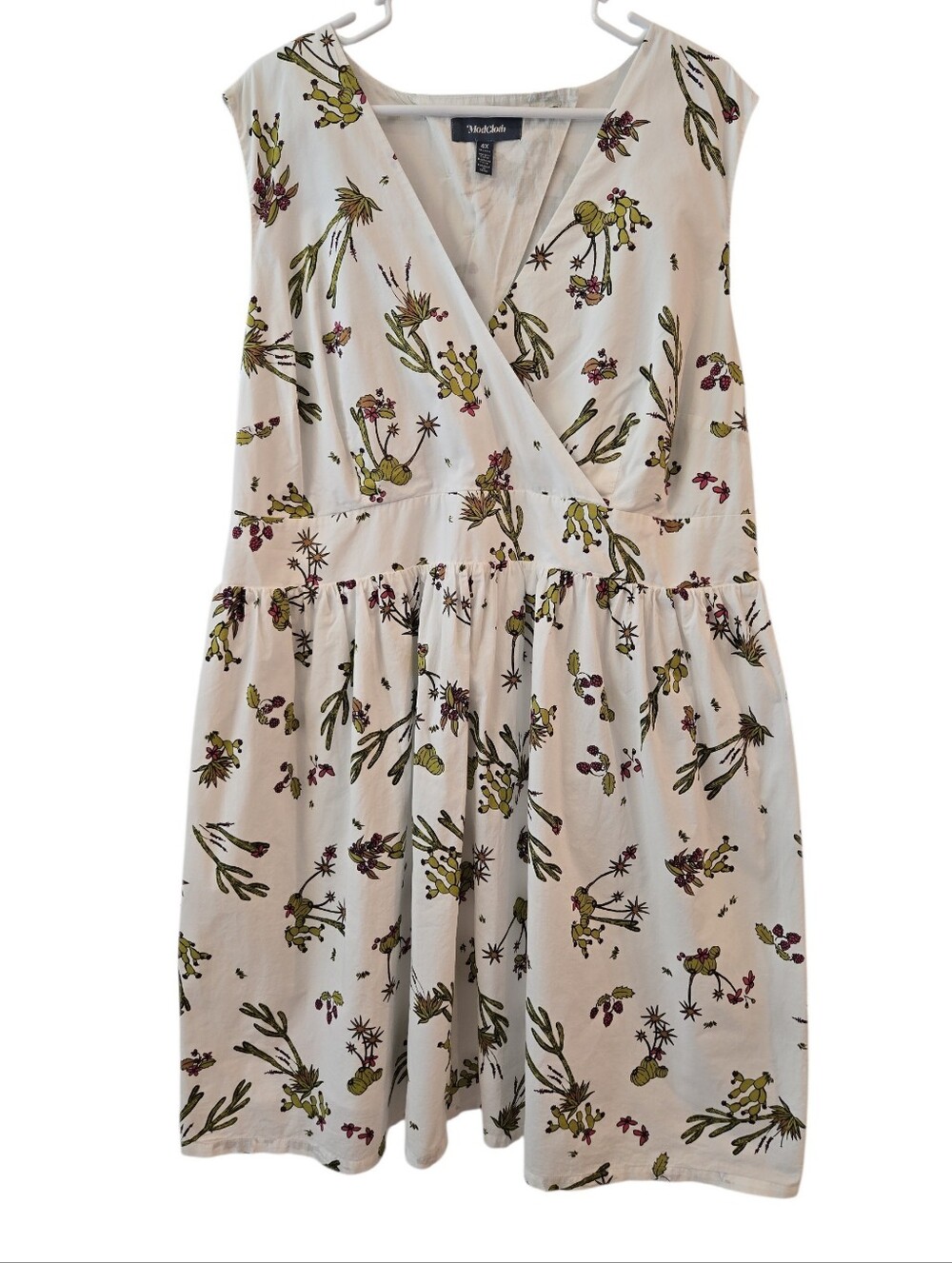 MODCLORH CACTUS/ FLORAL FAUX WRAP TOP MIDI DRESS. SIZE 4X.
